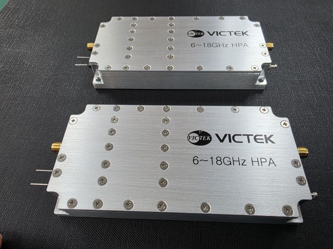 [사진자료] 광대역 고출력 증폭기1.jpg